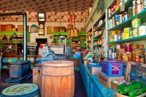 18  DG144U-Country-Store-simplified.jpg